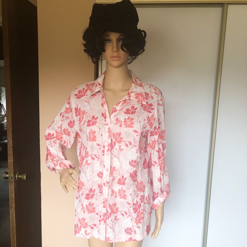 Pink floral button down blouse women’s size 12